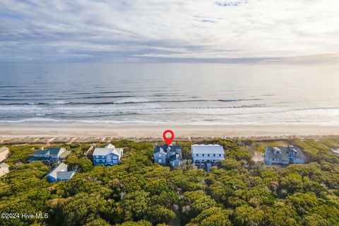 A home in Pine Knoll Shores