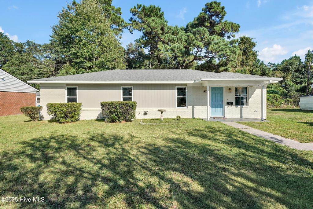 Photo of 1604 Kornegay Avenue, Wilmington, NC 28405 (MLS # 100533372)