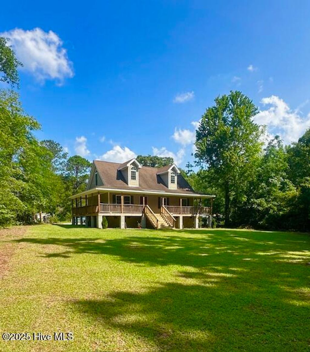 Photo of 3016 Dillon Way NE, Leland, NC 28451 (MLS # 100499381)