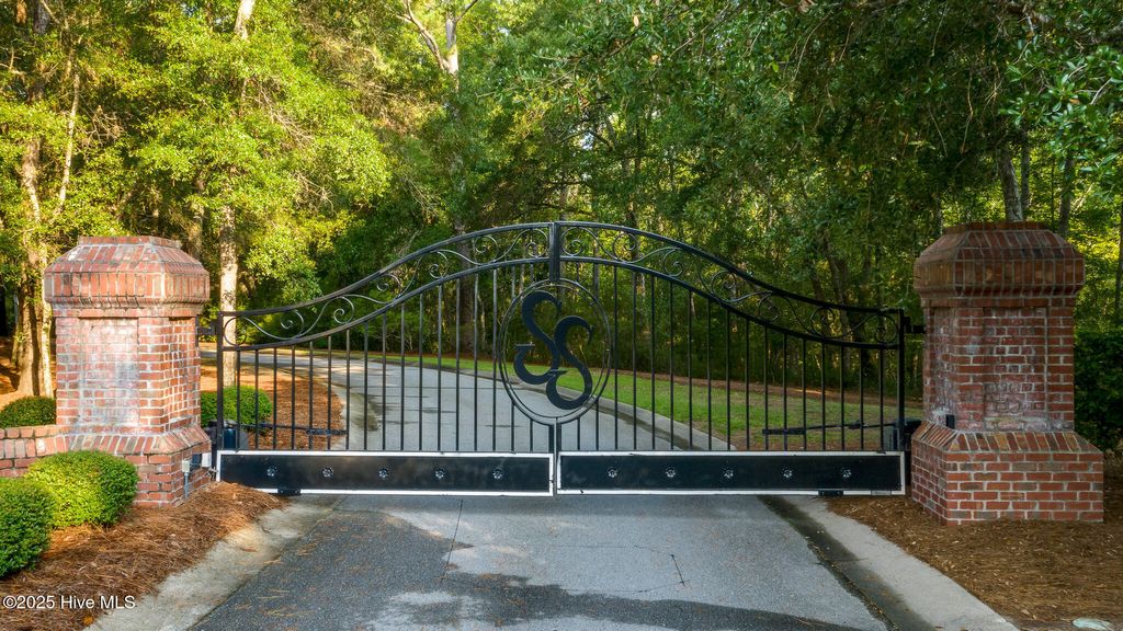Photo of 640 N Seascape Boulevard SW, Supply, NC 28462 (MLS # 100529901)