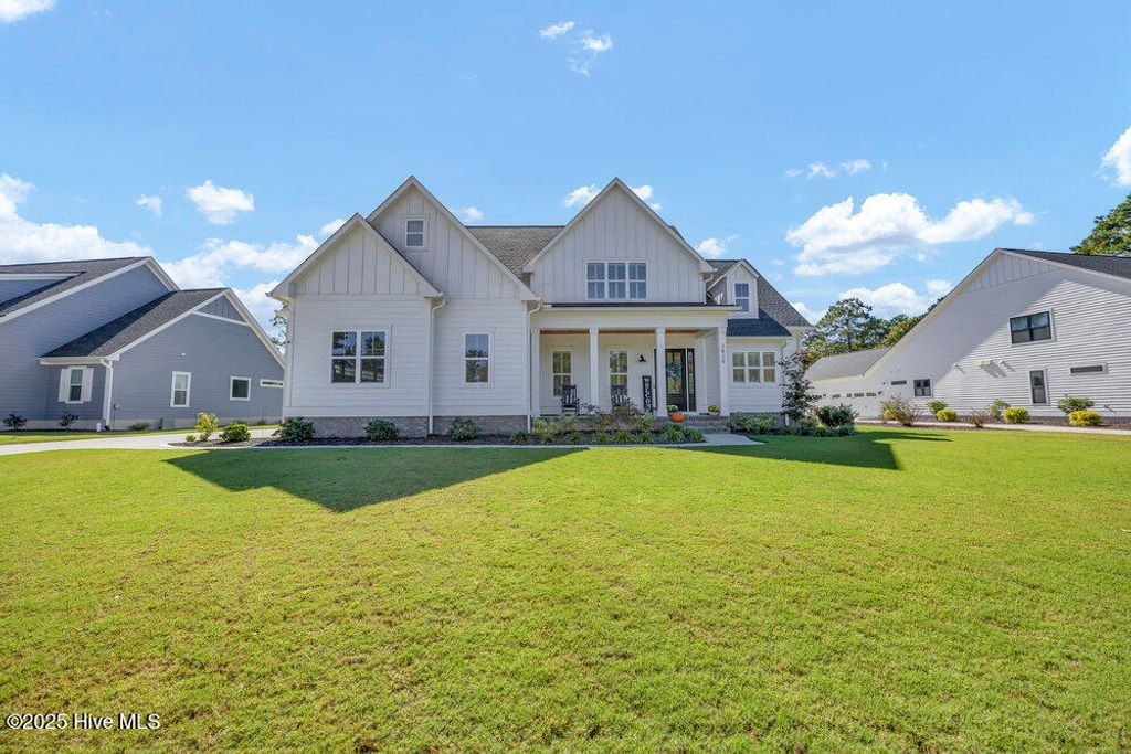 Photo of 3829 Bay Colony Road NE, Leland, NC 28451 (MLS # 100537474)