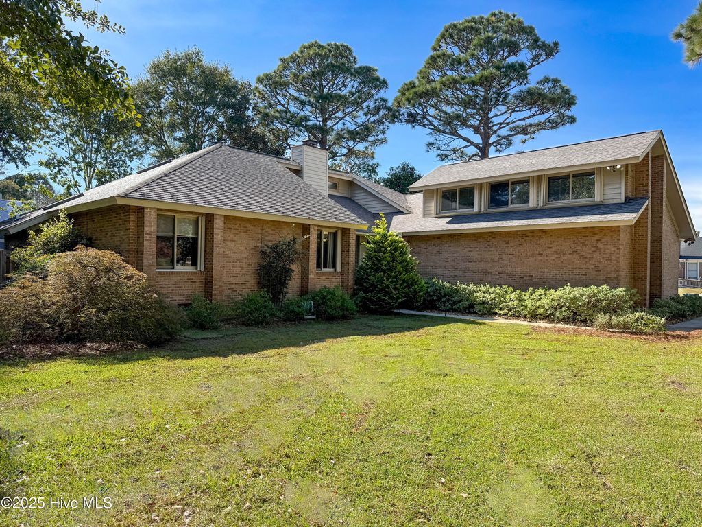 Photo of 3300 Aster Court, Wilmington, NC 28409 (MLS # 100538841)