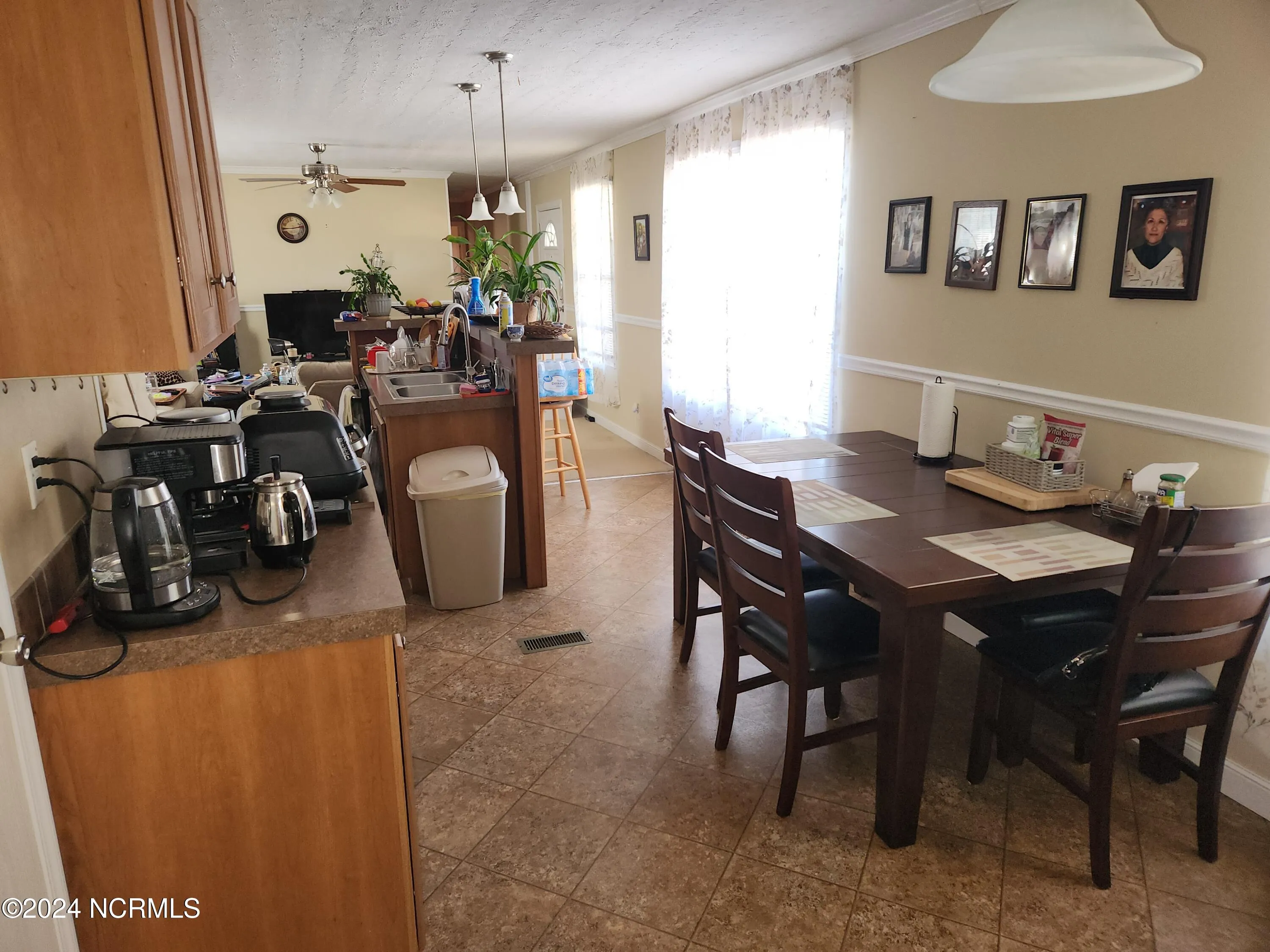 Dudley, North Carolina 28333, United States, 3 Bedrooms Bedrooms, ,2 BathroomsBathrooms,Residential,Pending,40463