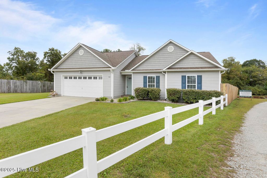 Photo of 310 Dillard Lane, Richlands, NC 28574 (MLS # 100535419)