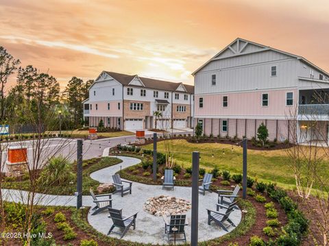 Tiny photo for 826 Anchors Bend Way #6, Wilmington, NC 28411 (MLS # 100532132)