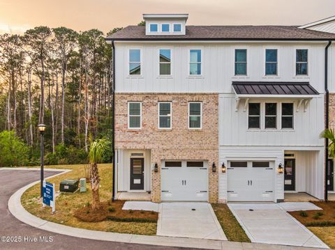 Tiny photo for 826 Anchors Bend Way #6, Wilmington, NC 28411 (MLS # 100532132)