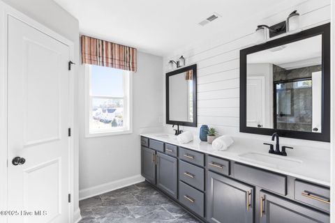 Tiny photo for 826 Anchors Bend Way #6, Wilmington, NC 28411 (MLS # 100532132)