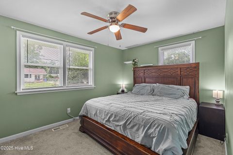 Tiny photo for 814 Edgewood Drive, Jacksonville, NC 28540 (MLS # 100538598)