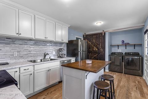 Tiny photo for 814 Edgewood Drive, Jacksonville, NC 28540 (MLS # 100538598)