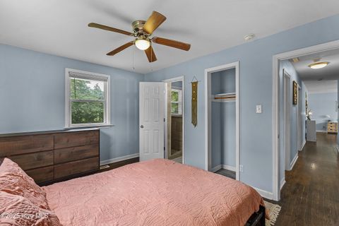 Tiny photo for 814 Edgewood Drive, Jacksonville, NC 28540 (MLS # 100538598)