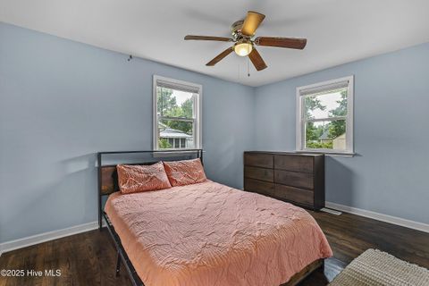 Tiny photo for 814 Edgewood Drive, Jacksonville, NC 28540 (MLS # 100538598)