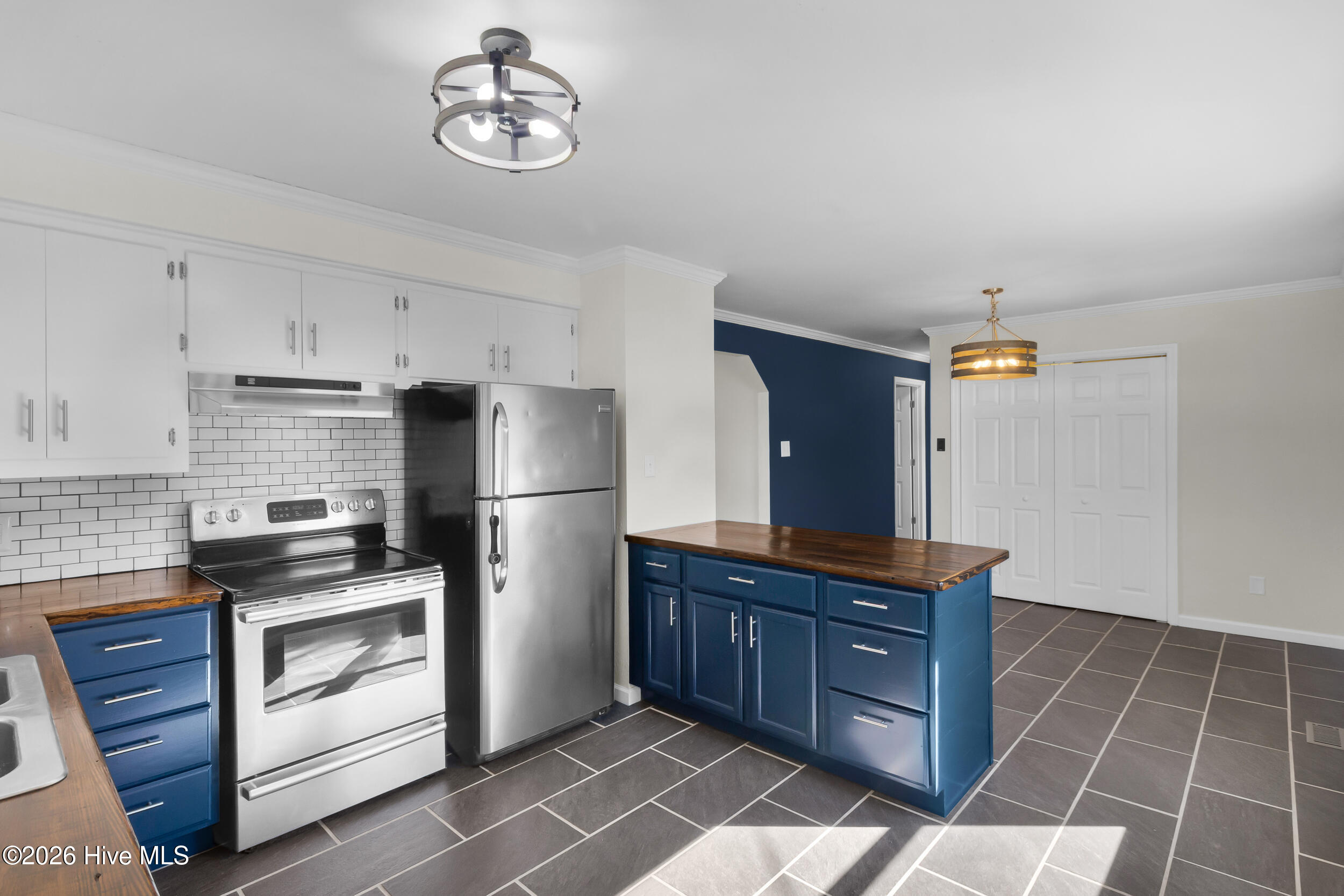 2135 Spring Garden Road