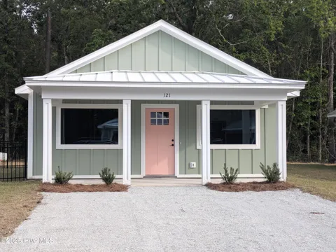 MLS: 100496401