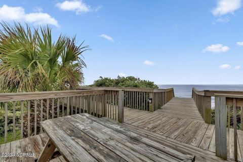 A home in North Topsail Beach