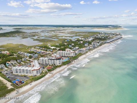 A home in North Topsail Beach