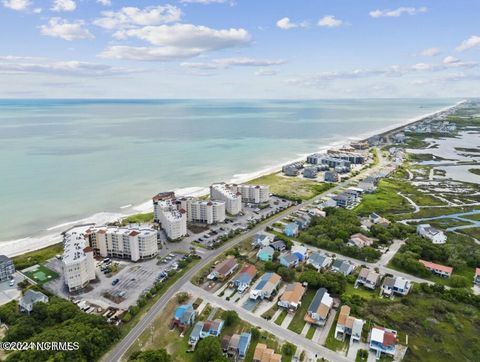 A home in North Topsail Beach