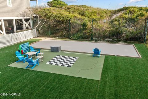 A home in North Topsail Beach