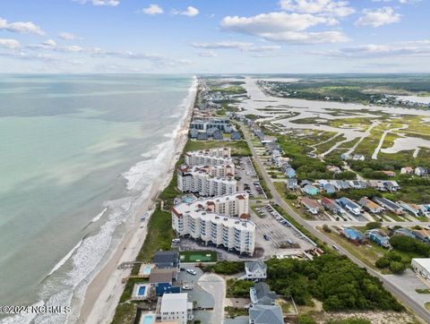 A home in North Topsail Beach