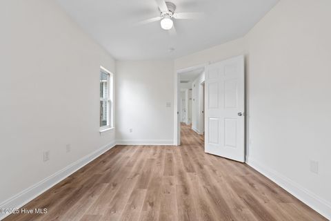 Tiny photo for 305 North Carolina Avenue, Wilmington, NC 28401 (MLS # 100542432)