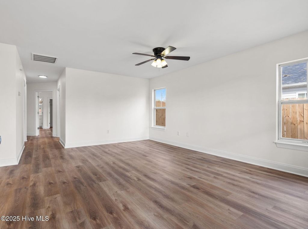 Photo of 305 North Carolina Avenue, Wilmington, NC 28401 (MLS # 100542432)