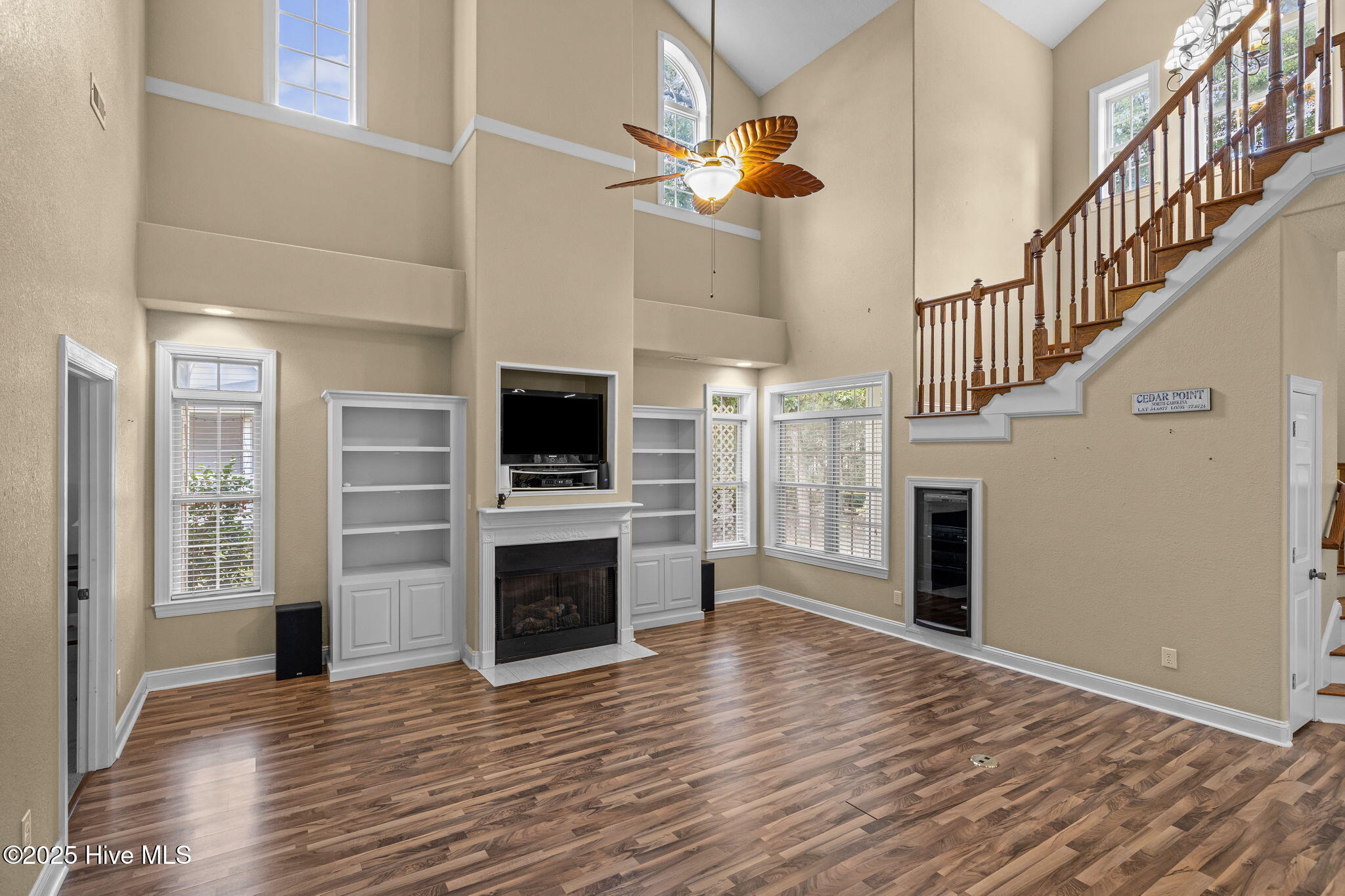 109 Sun Burst Circle