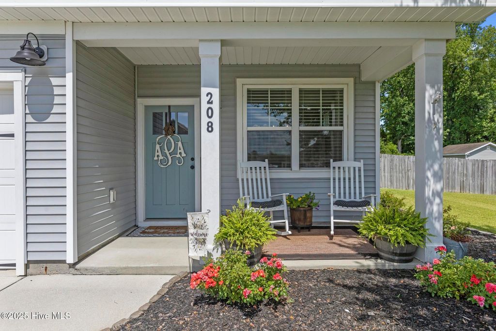 Photo of 208 Big Fish Run, Jacksonville, NC 28540 (MLS # 100522398)