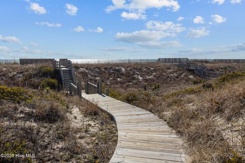 A home in Emerald Isle