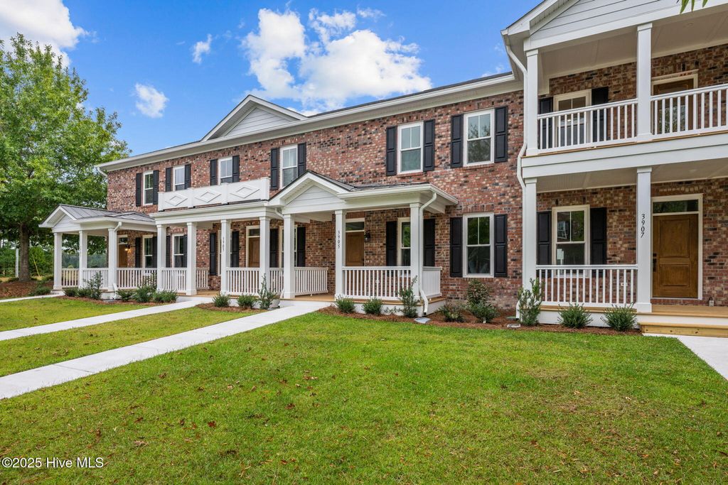 Photo of 3905 Harkers Way, New Bern, NC 28562 (MLS # 100538052)