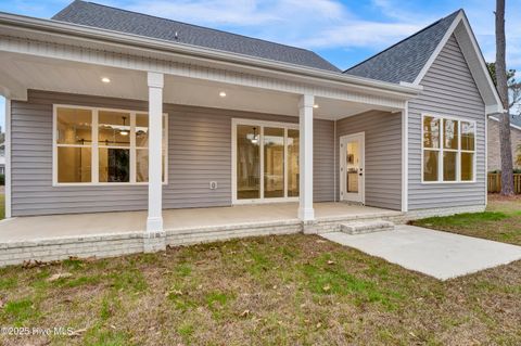 A home in Sneads Ferry