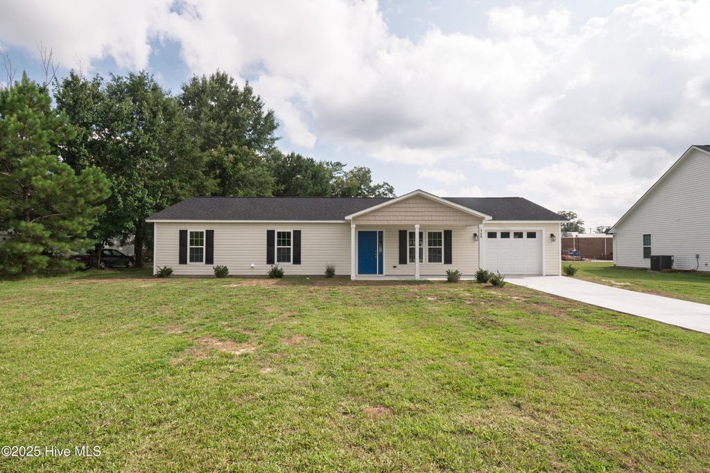 Photo of 360 Oak Street Street, Roseboro, NC 28382 (MLS # 100538406)