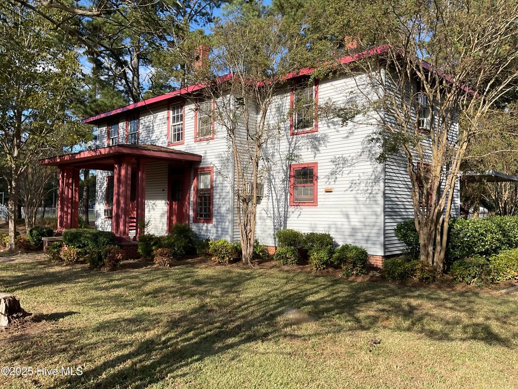 Photo of 8301 Rogers Street, Saratoga, NC 27873 (MLS # 100535253)