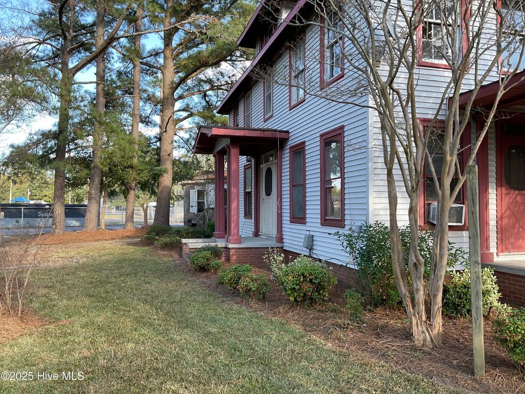 Photo of 8301 Rogers Street, Saratoga, NC 27873 (MLS # 100535253)