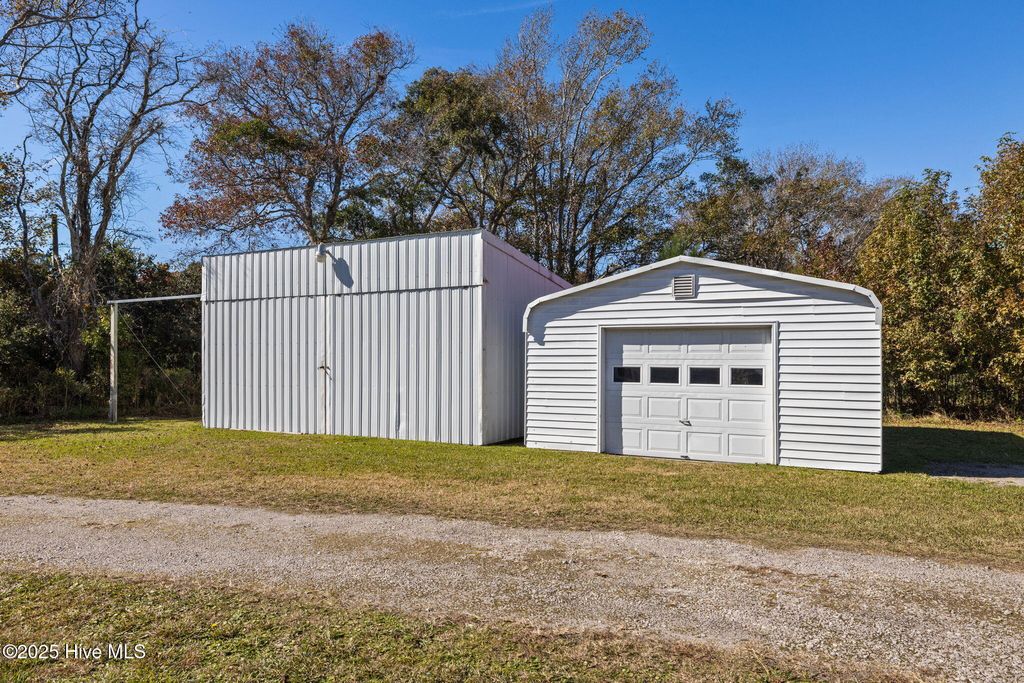 Photo of 2255 Highway 70, Beaufort, NC 28516 (MLS # 100542933)