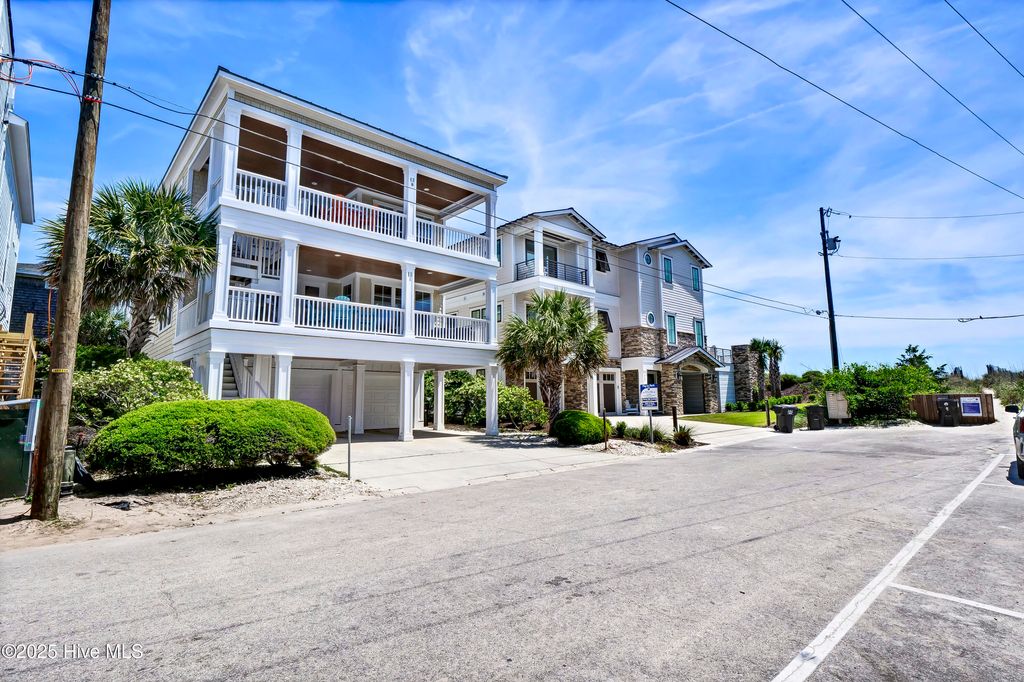 Photo of 13 Seagull Street #Unit B, Wrightsville Beach, NC 28480 (MLS # 100505122)