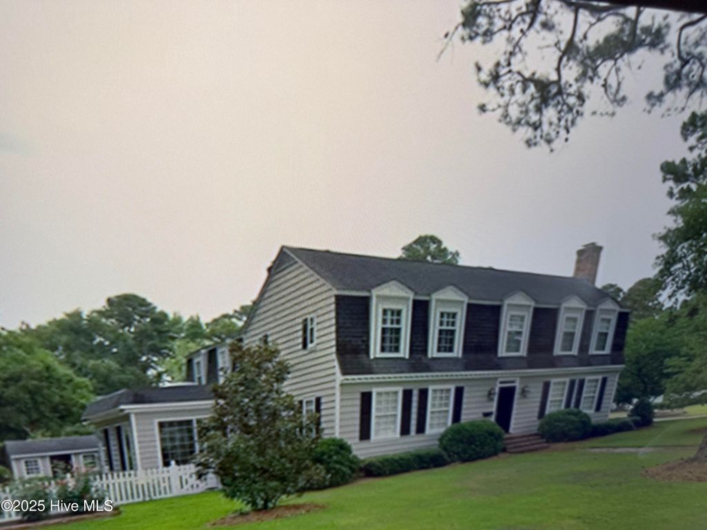 Photo of 2001 Stanton Road, Kinston, NC 28504 (MLS # 100538485)