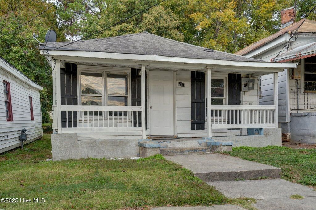 Photo of 230 Park Avenue, Rocky Mount, NC 27801 (MLS # 100510013)