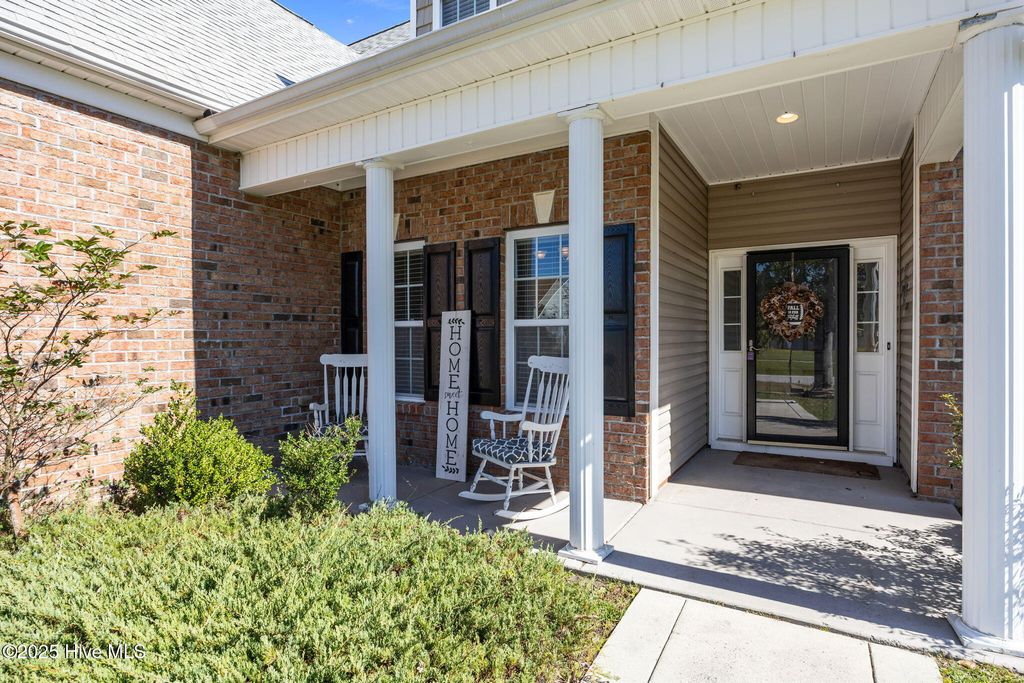 Photo of 156 Moonstone Court, Jacksonville, NC 28546 (MLS # 100532317)