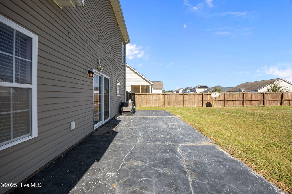 Photo of 156 Moonstone Court, Jacksonville, NC 28546 (MLS # 100532317)