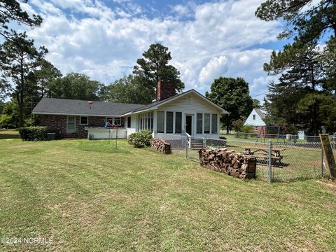 A home in Laurinburg