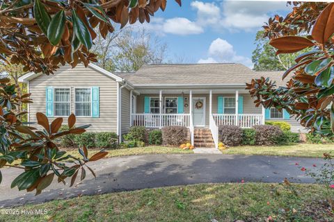 Photo of 805 E Leonard Street, Southport, NC 28461 (MLS # 100543271)