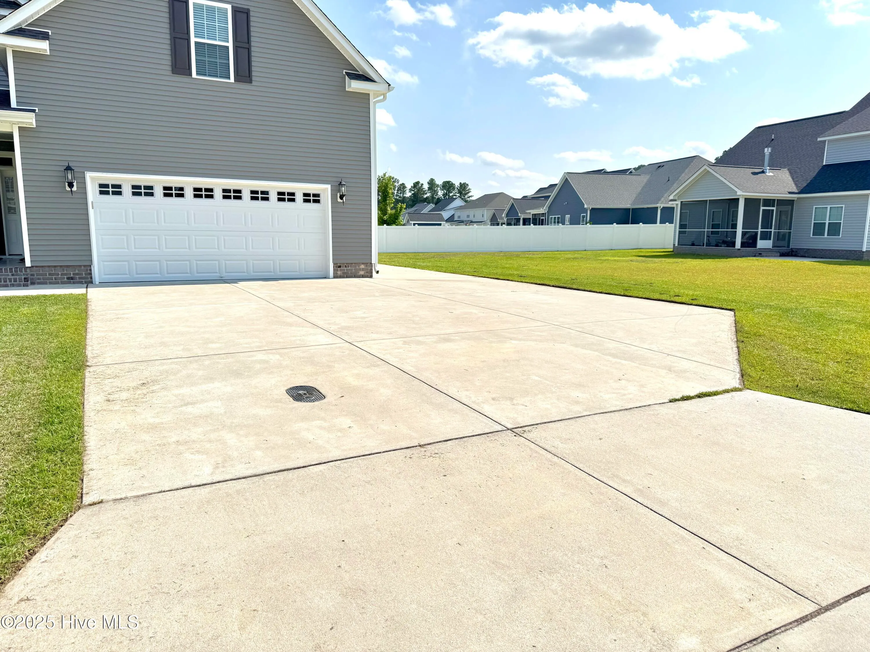 Winterville, North Carolina 28590, United States, 5 Bedrooms Bedrooms, ,3 BathroomsBathrooms,Residential,Active,148674