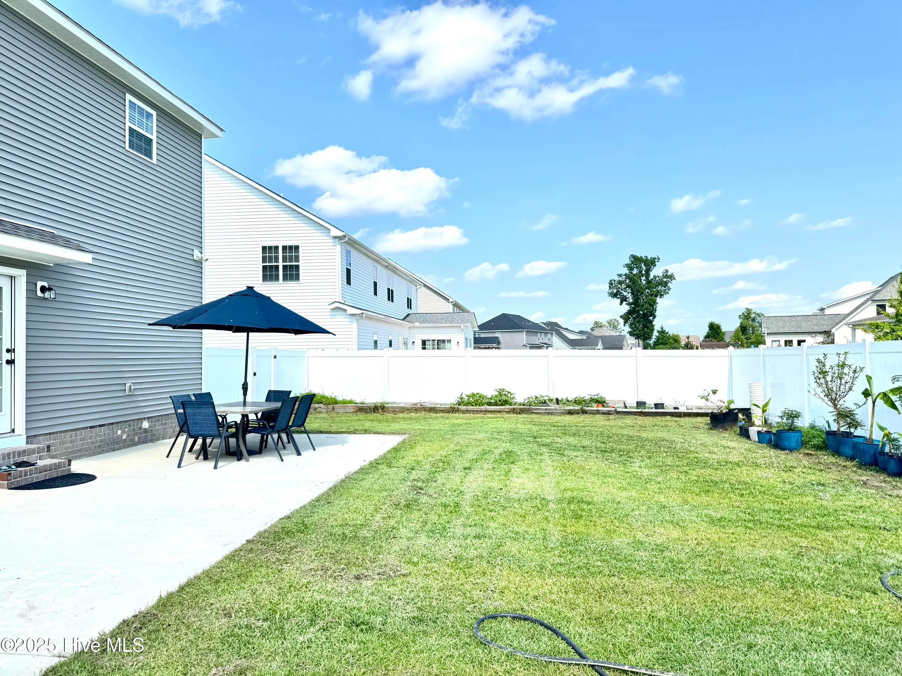 Winterville, North Carolina 28590, United States, 5 Bedrooms Bedrooms, ,3 BathroomsBathrooms,Residential,Active,148674