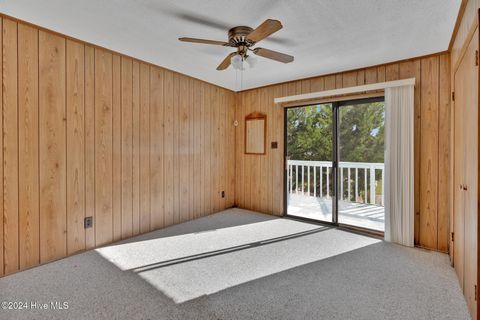 A home in Oak Island