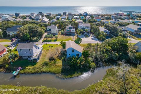 A home in Oak Island