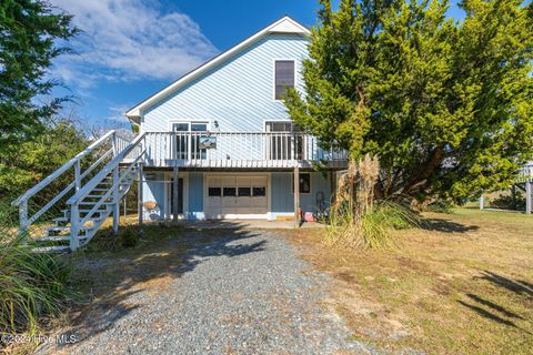 A home in Oak Island