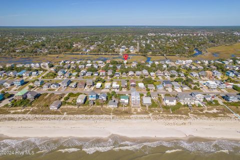 A home in Oak Island