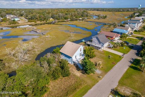 A home in Oak Island