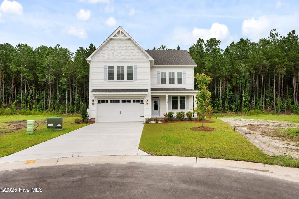 Photo of 1007 Exeter Place, New Bern, NC 28562 (MLS # 100500227)