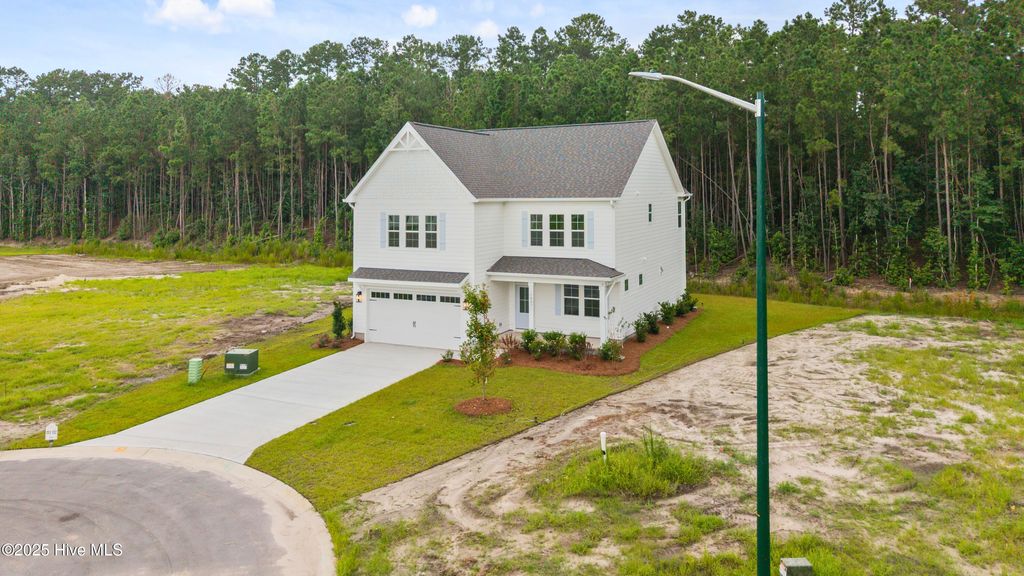 Photo of 1007 Exeter Place, New Bern, NC 28562 (MLS # 100500227)