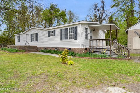 Manufactured Home in Fountain NC 3513 Railroad Street 1.jpg